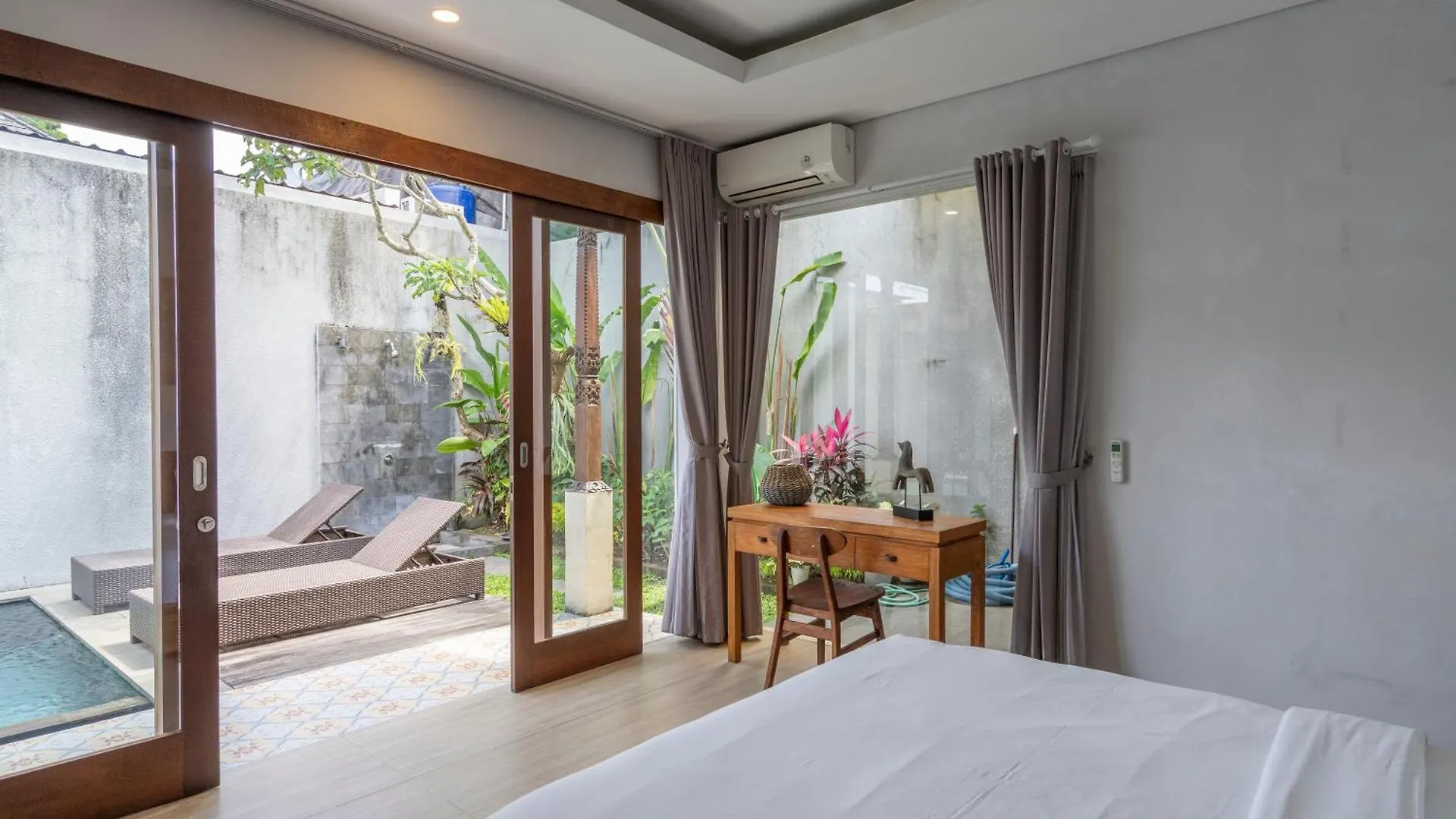 Surya Kencana Villa Ubud Indonesia